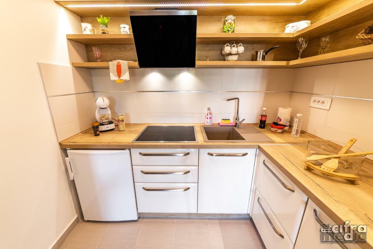 Apartmani Alexandar15 Нови Сад Екстериор снимка